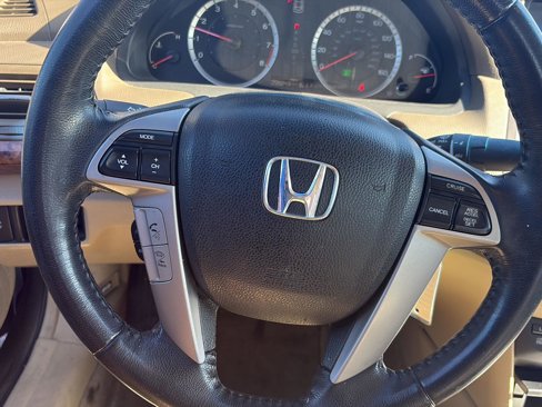 Used 2009 Honda Accord EX-L image 9