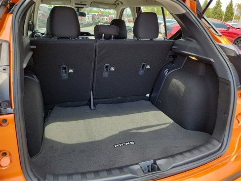 New 2024 Nissan Kicks SV image 15