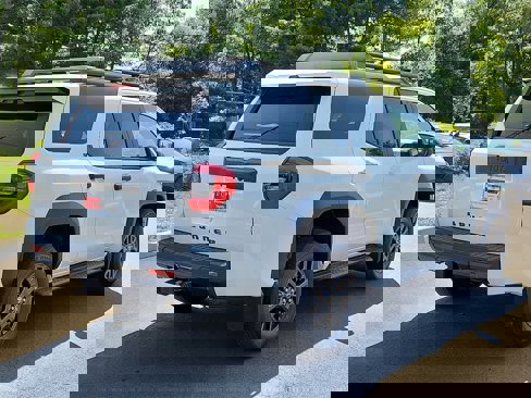 New 2025 Toyota 4Runner SR5 image 4