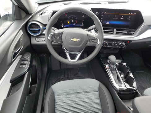New 2025 Chevrolet Trax LT w/ Driver Confidence Package image 16