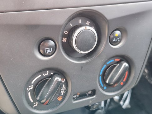 Used 2019 Nissan Versa S image 20