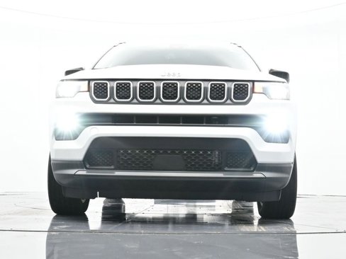 Used 2023 Jeep Compass Latitude w/ Convenience Group image 36