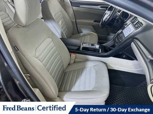Used 2019 Ford Fusion SE image 14
