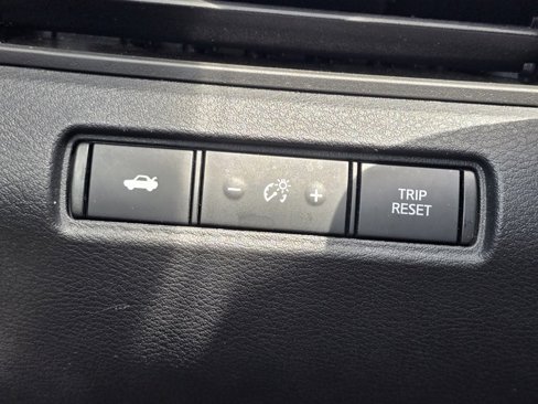 Used 2021 Nissan Altima 2.5 SR image 26
