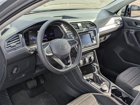 Used 2022 Volkswagen Tiguan S image 12