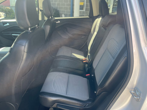 Used 2019 Ford Escape SE image 17