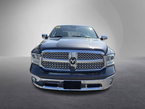 Used 2016 RAM 1500 Laramie w/ Convenience Group image 10