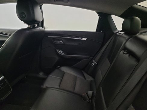 Used 2016 Chevrolet Impala LT w/ Convenience Package image 18