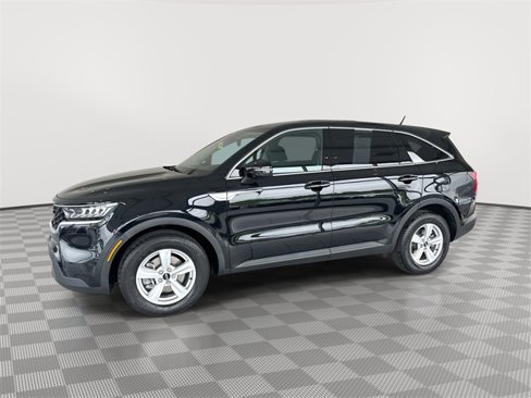Used 2021 Kia Sorento LX image 7