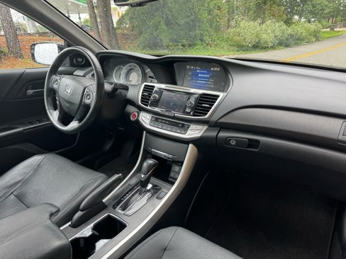 Used 2015 Honda Accord EX-L image 19