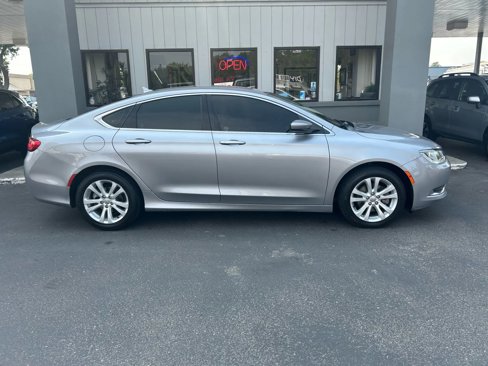 Used 2016 Chrysler 200 Limited w/ Convenience Group image 26