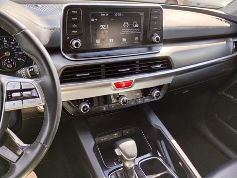 Used 2020 Kia Telluride LX image 12