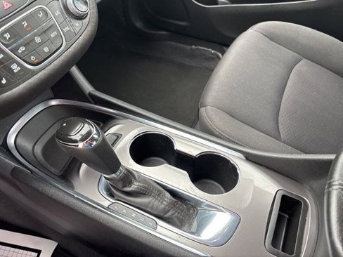 Used 2019 Chevrolet Malibu LT image 27