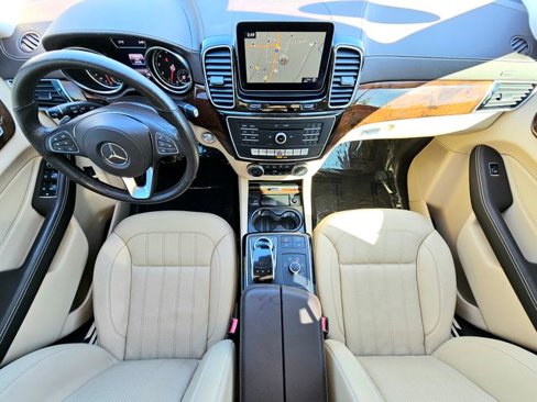 Certified 2019 Mercedes-Benz GLS 450 4MATIC image 32