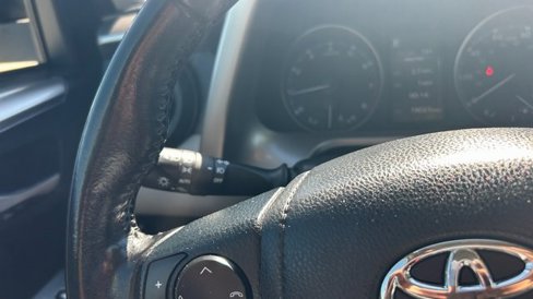 Used 2018 Toyota RAV4 XLE image 16