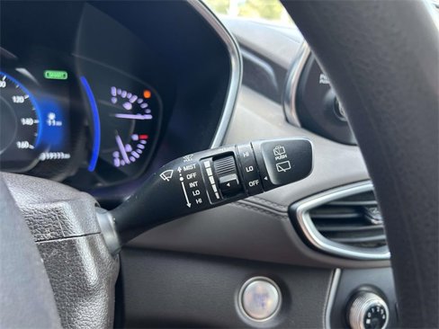 Used 2019 Hyundai Santa Fe SEL image 29