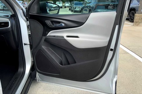 Used 2019 Chevrolet Equinox LS w/ LPO, Cargo Package image 21
