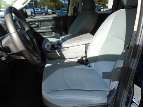 Used 2014 RAM 1500 Express image 19