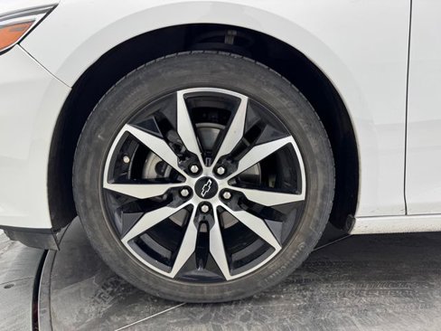Used 2022 Chevrolet Malibu RS image 9
