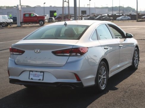 Used 2018 Hyundai Sonata SE image 16