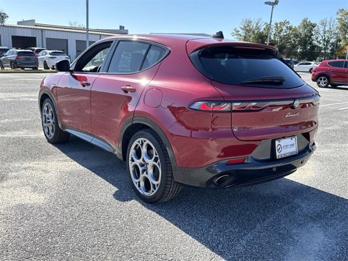 New 2024 Alfa Romeo Tonale Veloce image 6