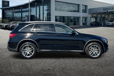 Used 2019 Mercedes-Benz GLC 300 4MATIC image 3