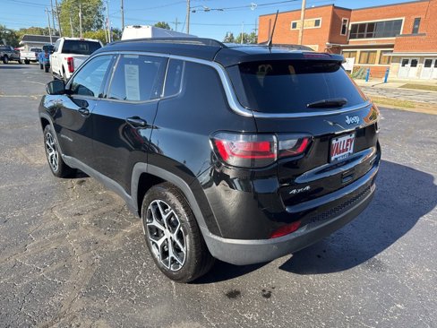 Used 2024 Jeep Compass Limited image 5