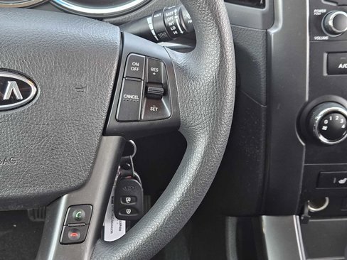 Used 2011 Kia Sorento LX w/ Convenience Pkg image 24