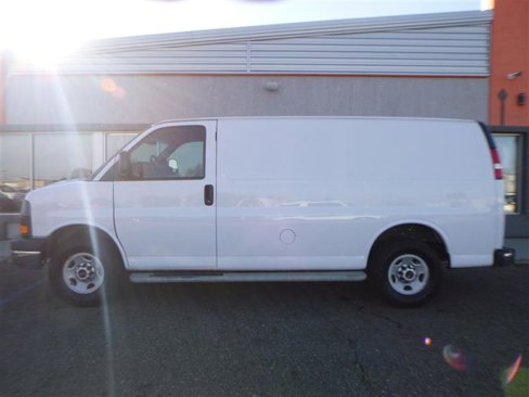 Used 2015 GMC Savana 2500 image 2