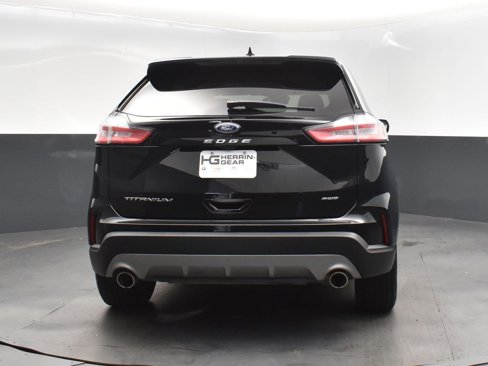 Used 2024 Ford Edge Titanium image 6