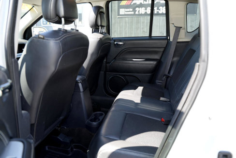 Used 2014 Jeep Compass Latitude w/ Sun/Sound Group image 18