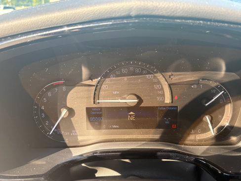 Used 2018 Cadillac XT5 Luxury w/ Driver Awareness Package image 16