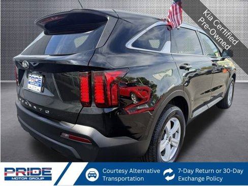 Used 2021 Kia Sorento LX image 6