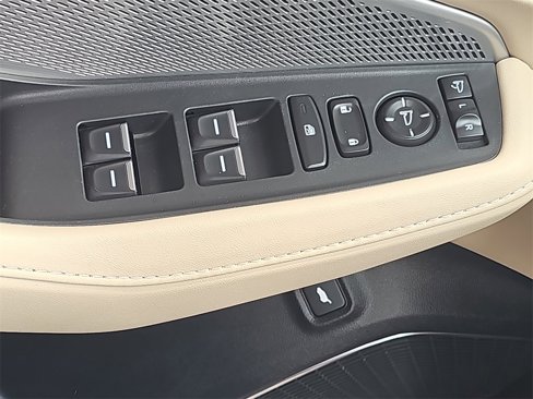 Used 2022 Acura MDX SH-AWD w/ Technology Package image 29
