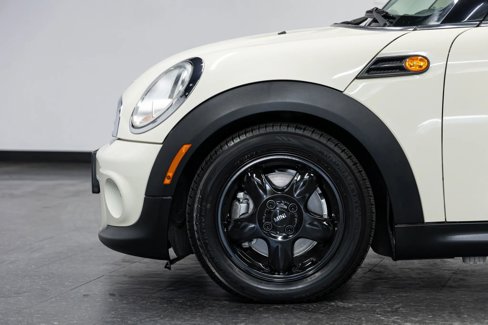 Used 2011 MINI Cooper Hardtop image 10