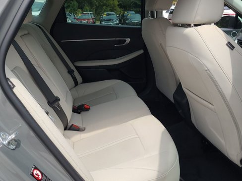 Used 2022 Hyundai Sonata SEL image 16