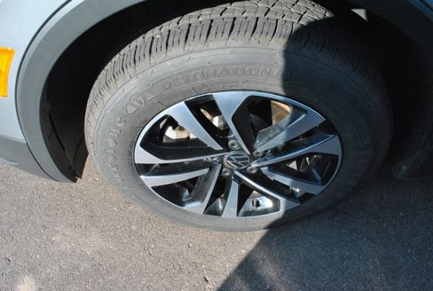 Used 2023 Volkswagen Tiguan S w/ Driver Assistance Package image 28