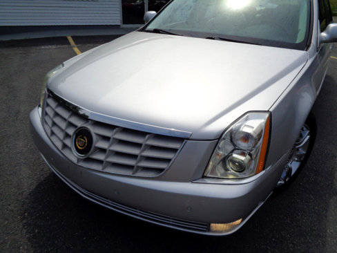 Used 2010 Cadillac DTS Platinum image 20