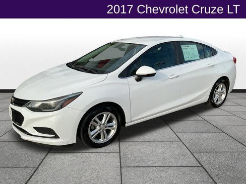 Used 2017 Chevrolet Cruze LT image 1