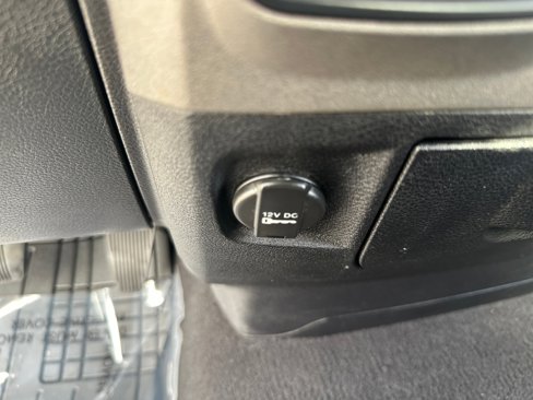 Used 2016 RAM 1500 Tradesman w/ Power & Remote Entry Group image 28