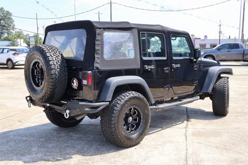 Used 2015 Jeep Wrangler Unlimited Sport w/ Connectivity Group image 17