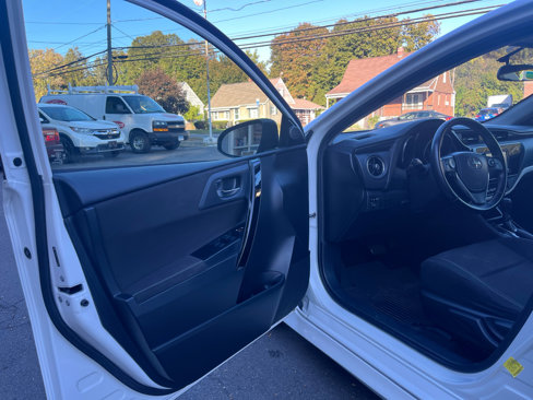 Used 2016 Scion iM image 9