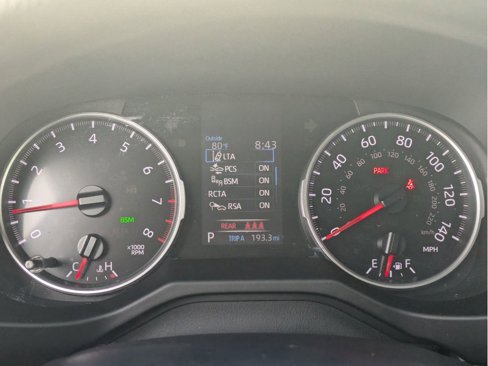 Used 2021 Toyota RAV4 XLE image 17