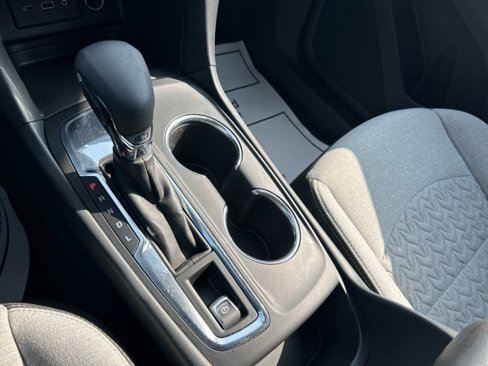 Used 2023 Chevrolet Equinox LT image 18
