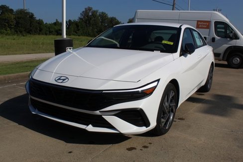 New 2025 Hyundai Elantra Sport image 1