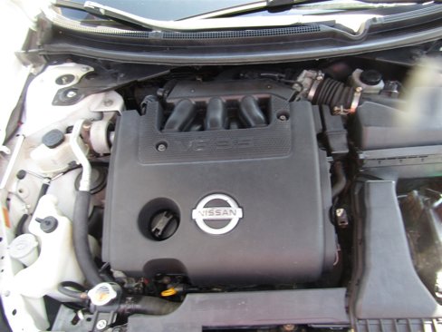 Used 2010 Nissan Altima 3.5 SR w/ Leather Pkg image 27