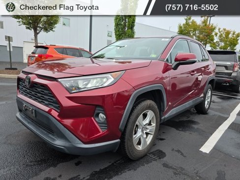 Used 2020 Toyota RAV4 XLE image 1