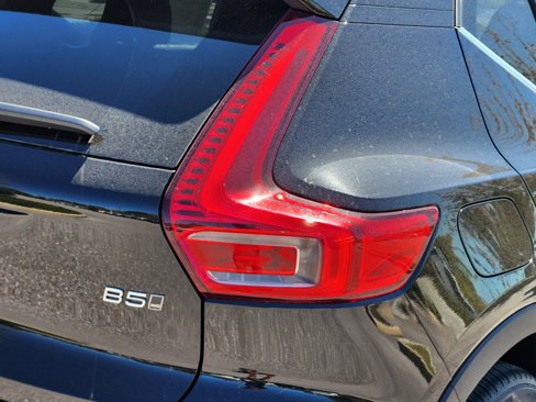 New 2025 Volvo XC40 B5 Core w/ Protection Package image 10