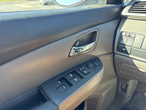 Used 2016 Honda Odyssey EX-L image 24