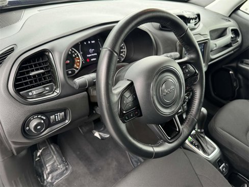 Certified 2020 Jeep Renegade Altitude image 2